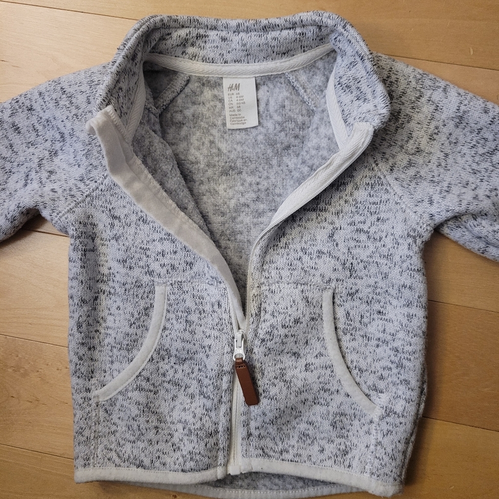 H&M Sweater jacket